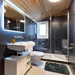 Spacious Near Brienz With Hot Tub & Parking