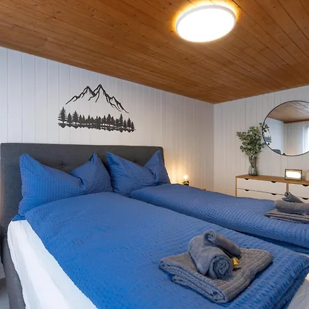 Spacious Near Brienz With Hot Tub & Parking *