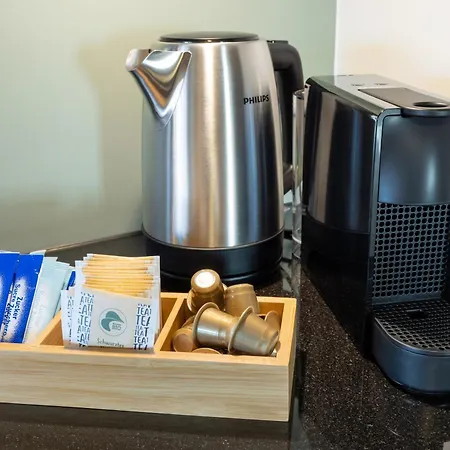 Spacious Near Brienz With Hot Tub & Parking Kienholz