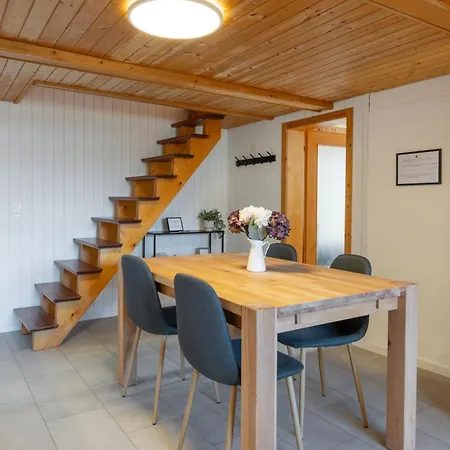 Spacious Near Brienz With Hot Tub & Parking *