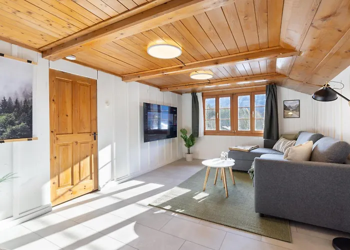 Spacious Near Brienz With Hot Tub & Parking * Kienholz