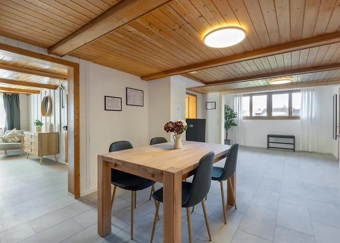 Spacious Near Brienz With Hot Tub & Parking شقة Kienholz