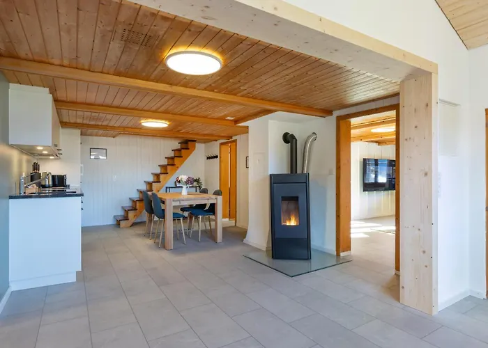 شقة Spacious Near Brienz With Hot Tub & Parking