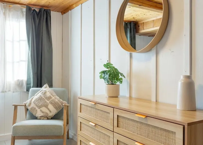 Spacious Near Brienz With Hot Tub & Parking Kienholz