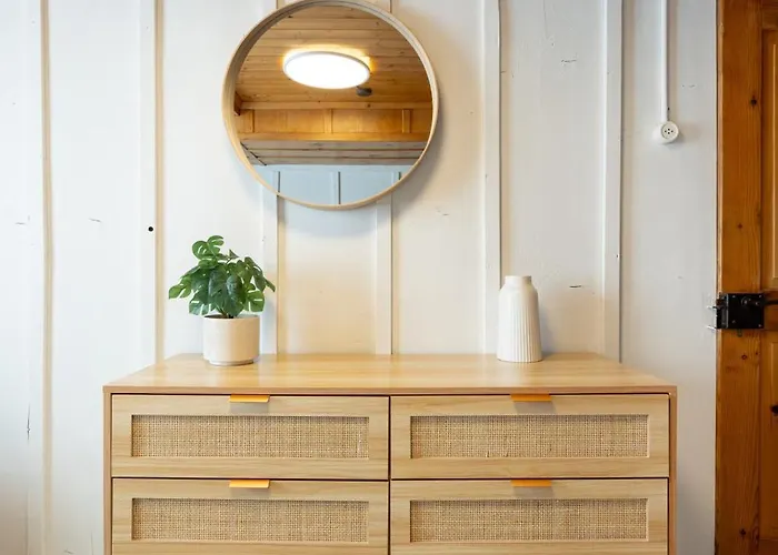 Spacious Near Brienz With Hot Tub & Parking * Kienholz